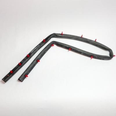 Уплотнитель двери левый (нижний) FOTON 1128 S120 (L1610172800A0)