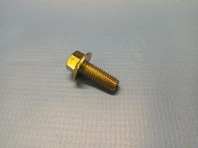 Болт крепления корзины сцепления FOTON 1041 1049А 1051 1069 Е2 1099 (T2314J003)