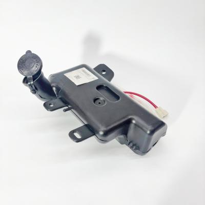 Бачок омывателя FOTON 1031 1039 1049С (дв. BJ493, Cummins ISF 2.8) (с мотором 12V) (1B18052500315)