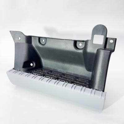 Подножка кабины правая FOTON 1039 1041 1049А 1049С (грунт) (в сборе) (1B18084500007, 1B18084500002)