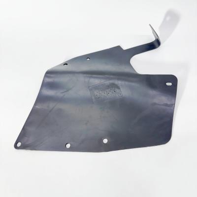 Защита боковая левая переднего колеса Foton Tunland резина (P1543010010A0)