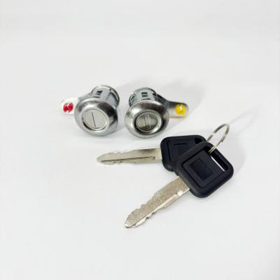 Личинка замка двери левой и правой ISUZU NQR71 NQR75 NKR55 (к-т) (BOSKET) (8970956852, 8970956842)