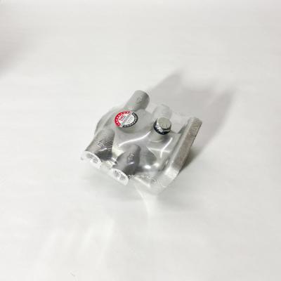 Кронштейн топливного фильтра грубой очистки FOTON 1041 1049А 1069 1093 1099 (голый) (T64102003)