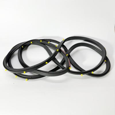 Уплотнитель двери правый FOTON 1039 1049А 1049С 1051 1061 1069 (1B18061200035)