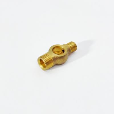 Штуцер кронштейна топливного фильтра обратки FOTON 1041 1069 1093 1099 (T31726601)