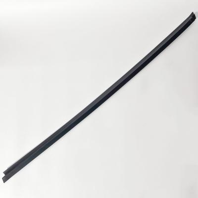 Уплотнитель бокового стекла наружный левый FOTON 1039 1041 1049А 1049С 1069 (1B18061201041)