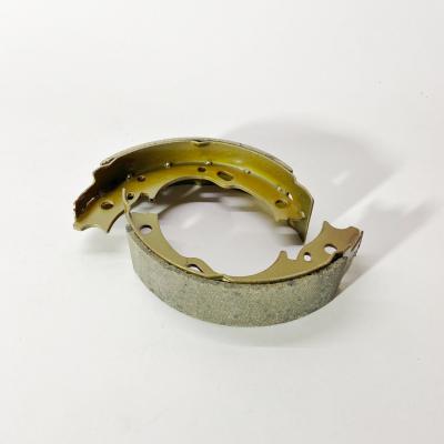 Колодки ручного (стояночного) тормоза ISUZU NQR71 NQR75 NPR71 NPR75 NMR85 NLR85 Е4 (к-т 2шт)(BOSKET)