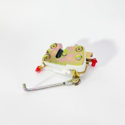 Замок двери правый FOTON 1039 1049А 1049С 1069 1089 (1B18061500022)