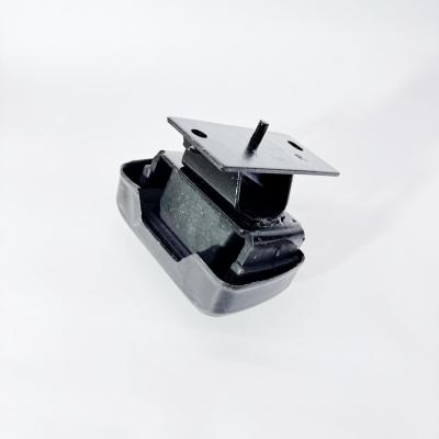 Подушка (опора) двигателя передняя правая ISUZU NQR71 NQR75 NPR75 NLR85 NKR55 Богдан (BOSKET)