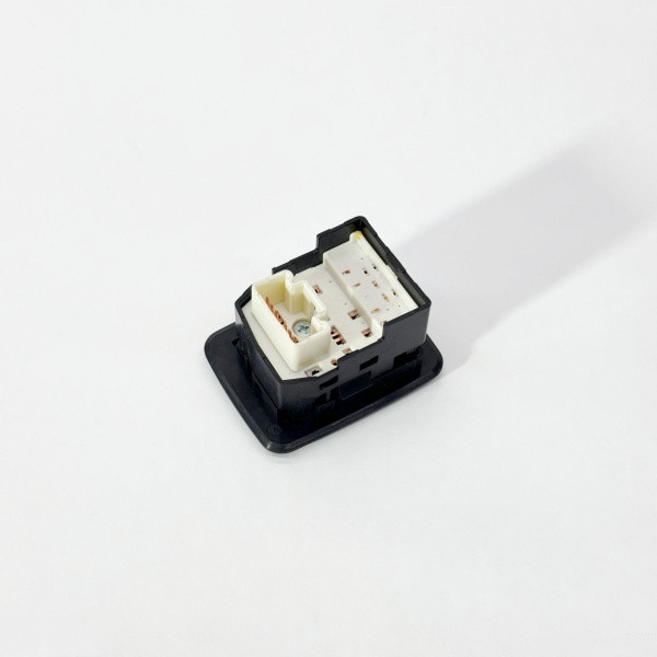 Выключатель (клавиша) регулировки зеркал FOTON 1128 S120 (L1793011402A0)