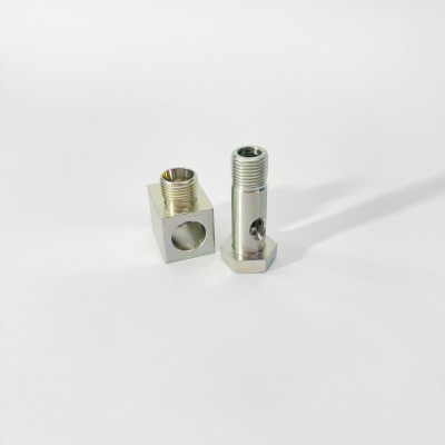 Штуцер соединительный маслопровода в сборе FOTON 1126 1186 (M4340060100A0)