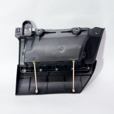 Подножка кабины правая FOTON 1051 1061 (без краски) (в сборе) (1B20084500080)