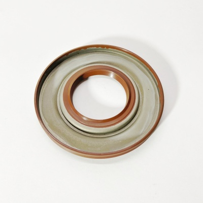 Сальник ступицы задней наружный FOTON 1061 1069 1093 1099 (57х124х14) (2400009-HF17030, SE0017)