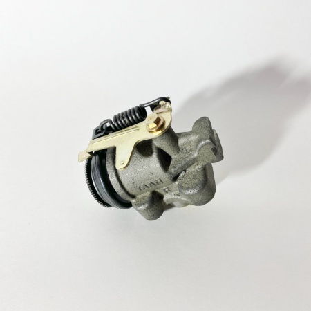 Цилиндр тормозной переднего колеса задний правый ISUZU NQR71 NQR75 NPR75 (без прокачки) (BOSKET)