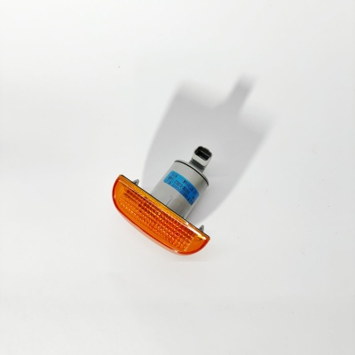 Повторитель поворота левый DONGFENG C80N, C120L/N 24v (3726210-CK5101A)