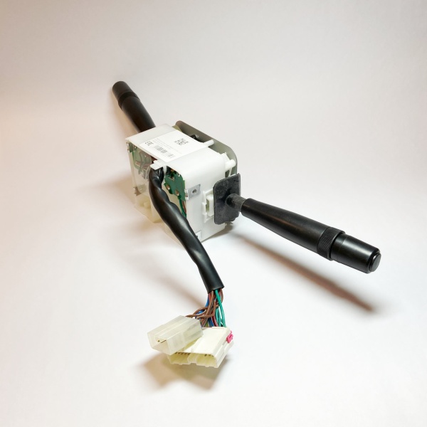 Переключатель подрулевой FOTON 1113 1163 3253 3313 4253 4183 (1B24937300135)