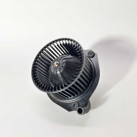 Мотор отопителя BAW 1044 1065 E2 (с крыльчаткой) (24V) 