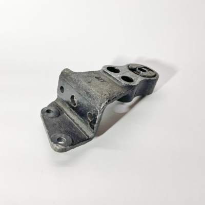 Кронштейн подъема кабины левый FOTON 1069 E2 (1B20050200011)