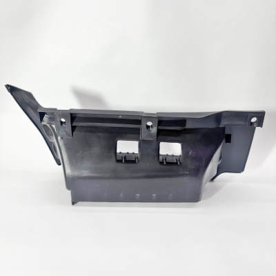 Подножка кабины левая ISUZU NPR75 NQR90 NLR85 NMR85 (пластик) (BOSKET) (8980227753)