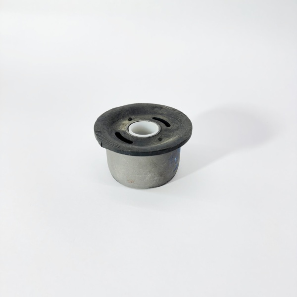 Сайлентблок кронштейна подъема кабины FOTON 1041 1049 1051 1061 1069 Е2 1089 5121 (1B20050200002)