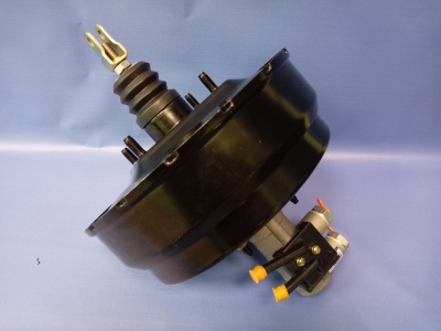 Вакуумный усилитель тормозов в сборе с ГТЦ FOTON 1039 Aumark (дв. Cummins ISF 2.8) (1104935500099)