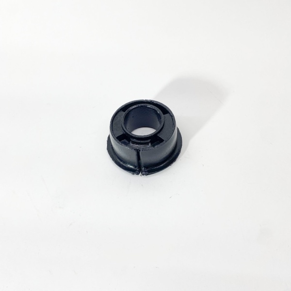 Сайлентблок кронштейна подъема кабины FOTON 1069 E3 ISUZU NQR71 NQR75 NQR90 NPR75 (D45) (8970951481)