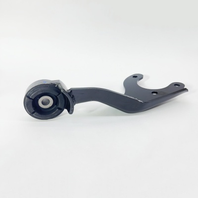 Кронштейн редуктора переднего моста правый FOTON Tunland Sauvana (FT1021-2305000)