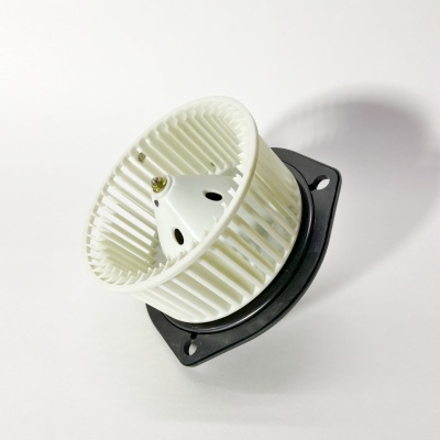 Мотор отопителя FOTON 1039 1049С FAW 1041 (с крыльчаткой) (12V) (1B18081100010)