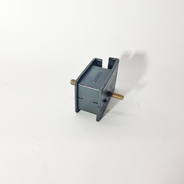 Подушка (опора) двигателя передняя FAW 1041 BAW 1044 Е3 (1001025-X2)