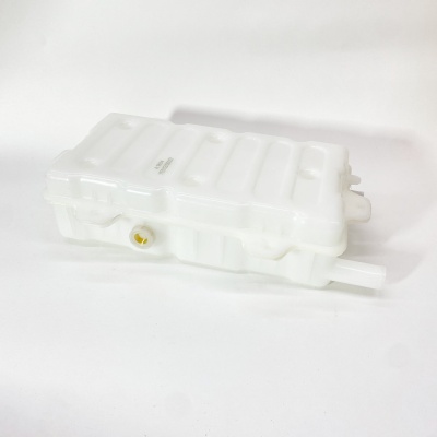 Бачок расширительный FOTON 1051 1061 S100 S120 (с отверст. под датчик) (1105113100007)