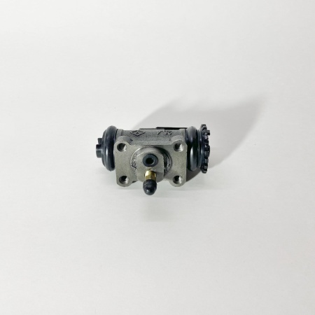 Цилиндр тормозной заднего колеса передний правый FOTON 1039 (9мм) (с прокачкой) (BJ1039G3-FA-1)