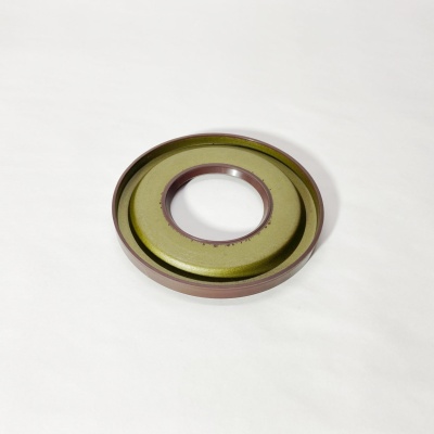 Сальник ступицы задней наружный FOTON 1126 1128 S120 (65х137х12) (QT385D695-3104330)