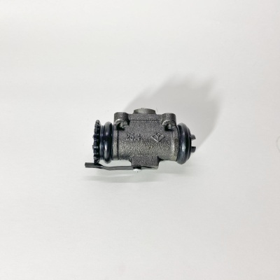 Цилиндр тормозной заднего колеса задний правый FOTON 1039 (9/11мм) (без прокачки) (BJ1039G3-FC-1)