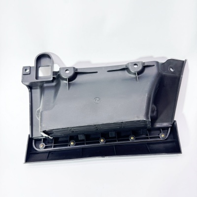 Подножка кабины правая FOTON 1039 1041 1049А 1049С (грунт) (в сборе) (1B18084500007, 1B18084500002)