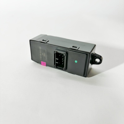 Блок выключателей стеклоподъемника правый DONGFENG C120N/L (3750740-G01202B)