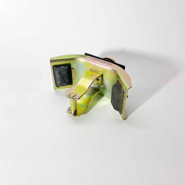 Подушка (опора) кабины задняя FOTON 1039 1041 1049А 1049С 1051 1061 1069 (в сборе) (1B18050200211)