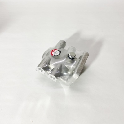 Кронштейн топливного фильтра грубой очистки FOTON 1041 1049А 1069 1093 1099 (голый) (T64102003)