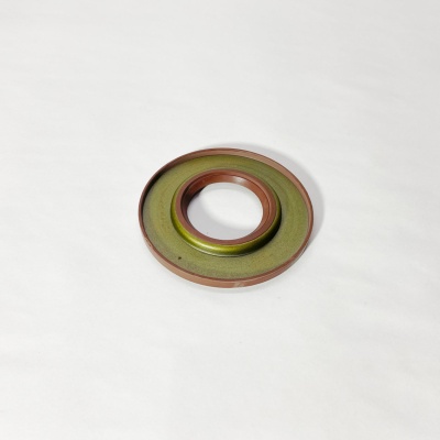 Сальник ступицы задней наружный FOTON 1049А 1051 Naveco C300 (49х102х8/10) (2400009-HF15015)