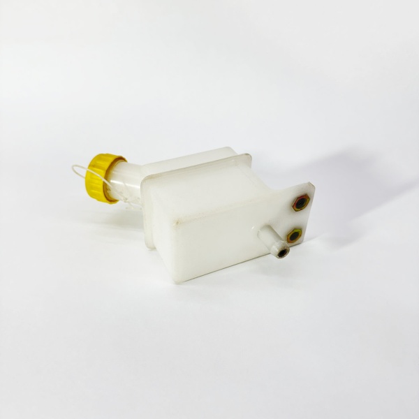 Бачок главного цилиндра сцепления ТАТА 613 Е2 Е3 1618 (264129100182)