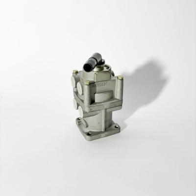 Кран тормозной подпедальный FOTON 1099 5122 3251 (1417035500003)