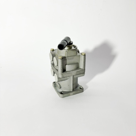 Кран тормозной подпедальный FOTON 1099 5122 3251 (1417035500003)