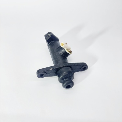 Цилиндр сцепления главный FOTON 1089 ISF3.8 (без штока) (1108916300007)