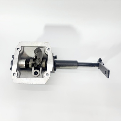 Крышка КПП FOTON 1093 (малая 4 болта) (КПП 1109317143002) (1109317143002-XG)