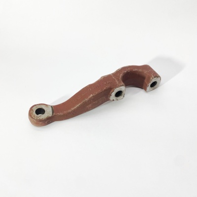 Рычаг поворотного кулака правый ТАТА 613 Е2 Е3 (282133805105)