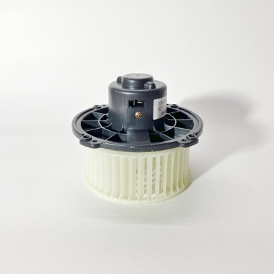 Мотор отопителя ISUZU NQR71 NQR75 (24V) (с крыльчаткой) (BOSKET) (8972119540)