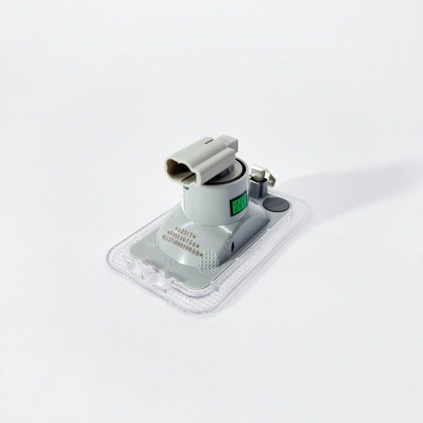 Плафон подсветки левой подножки FOTON 1128 S120 (L1371080100A0)