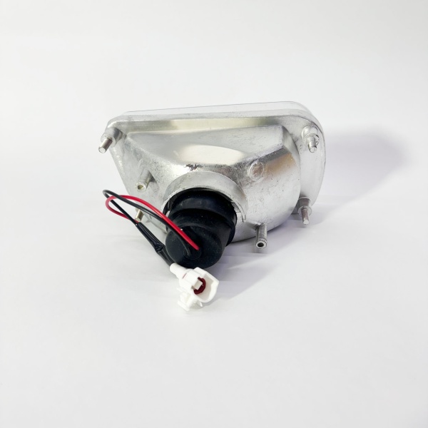 Фара противотуманная левая BAW 1044 Е2 1065 Е2 (дорестайл) (12V) (BP17803710008)