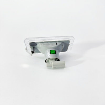 Плафон подсветки левой подножки FOTON 1128 S120 (L1371080100A0)