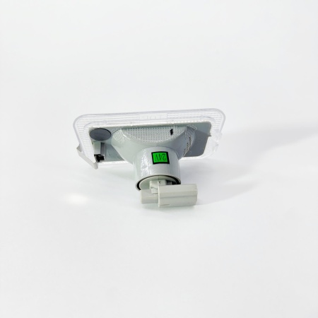 Плафон подсветки левой подножки FOTON 1128 S120 (L1371080100A0)