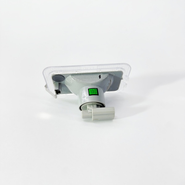 Плафон подсветки левой подножки FOTON 1128 S120 (L1371080100A0)